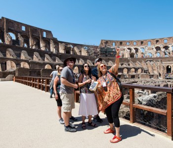 Colosseum Small Group with Arena Entrance & tour of Roman Forum & Palatine
