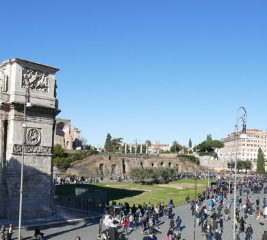 Combo Private Tour of Colosseum with arena entrance and Vatican