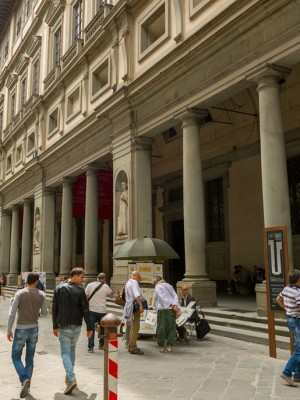 Private Tour of Uffizi Gallery and Holy Cross Church - Picture 1