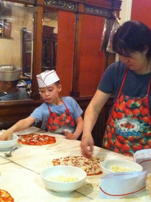 Pizza Making Class for Families - Picture 4