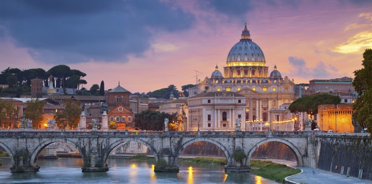 Enjoy the Lights of Rome by Night