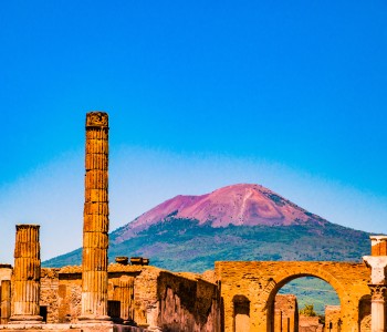 Day Trip to Herculaneum and Mount Vesuvius
