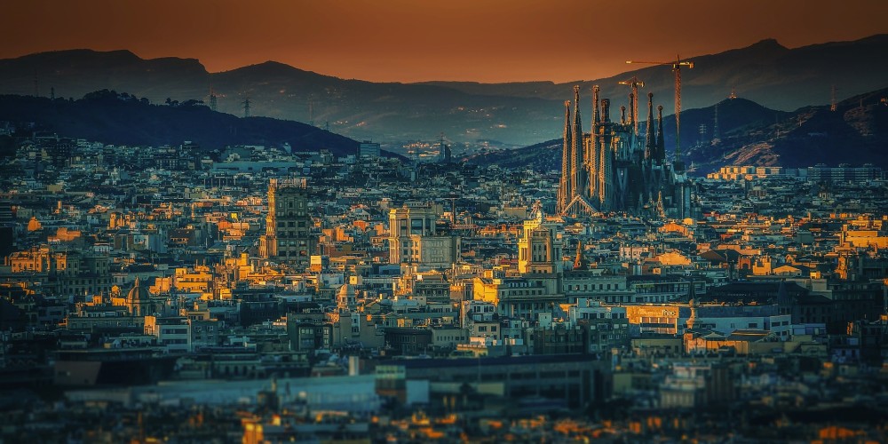 Discover the dark Barcelona through the eyes of Carlos Ruiz Zafón