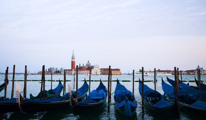 Venetian Gondola: 8 secrets you should know about Venice symbol