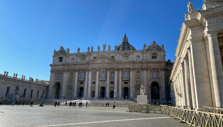 Combo Group Tour: St. Peter’s Basilica and Vatican Museums