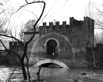 Nomentano Bridge: a medieval bridge Tower
