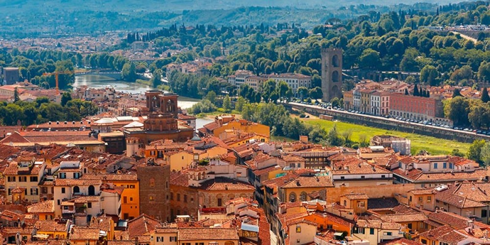 Explorar Distrito de Oltrarno en Florencia
