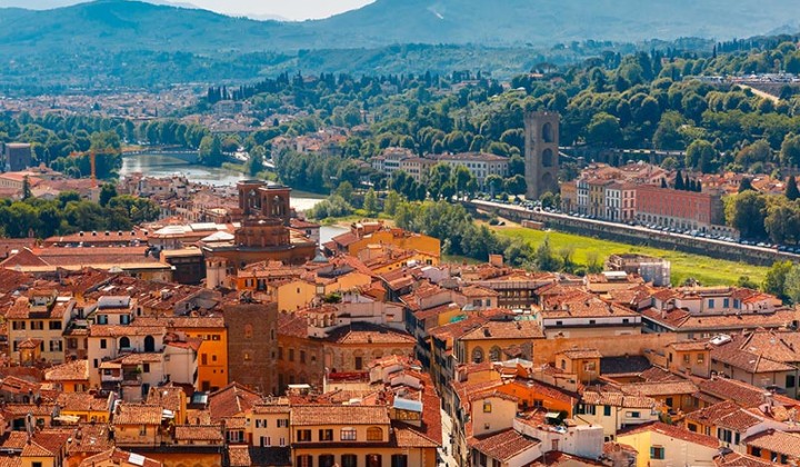 Explorar Distrito de Oltrarno en Florencia